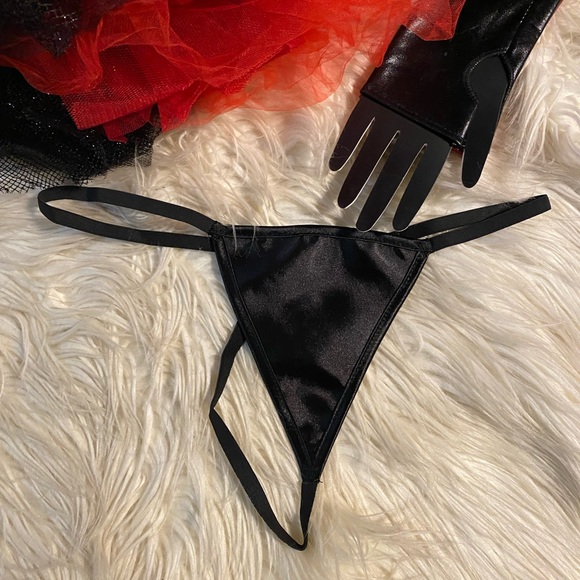 Women’s Harley Quinn complete costume (B2*) - Picture 5 of 7